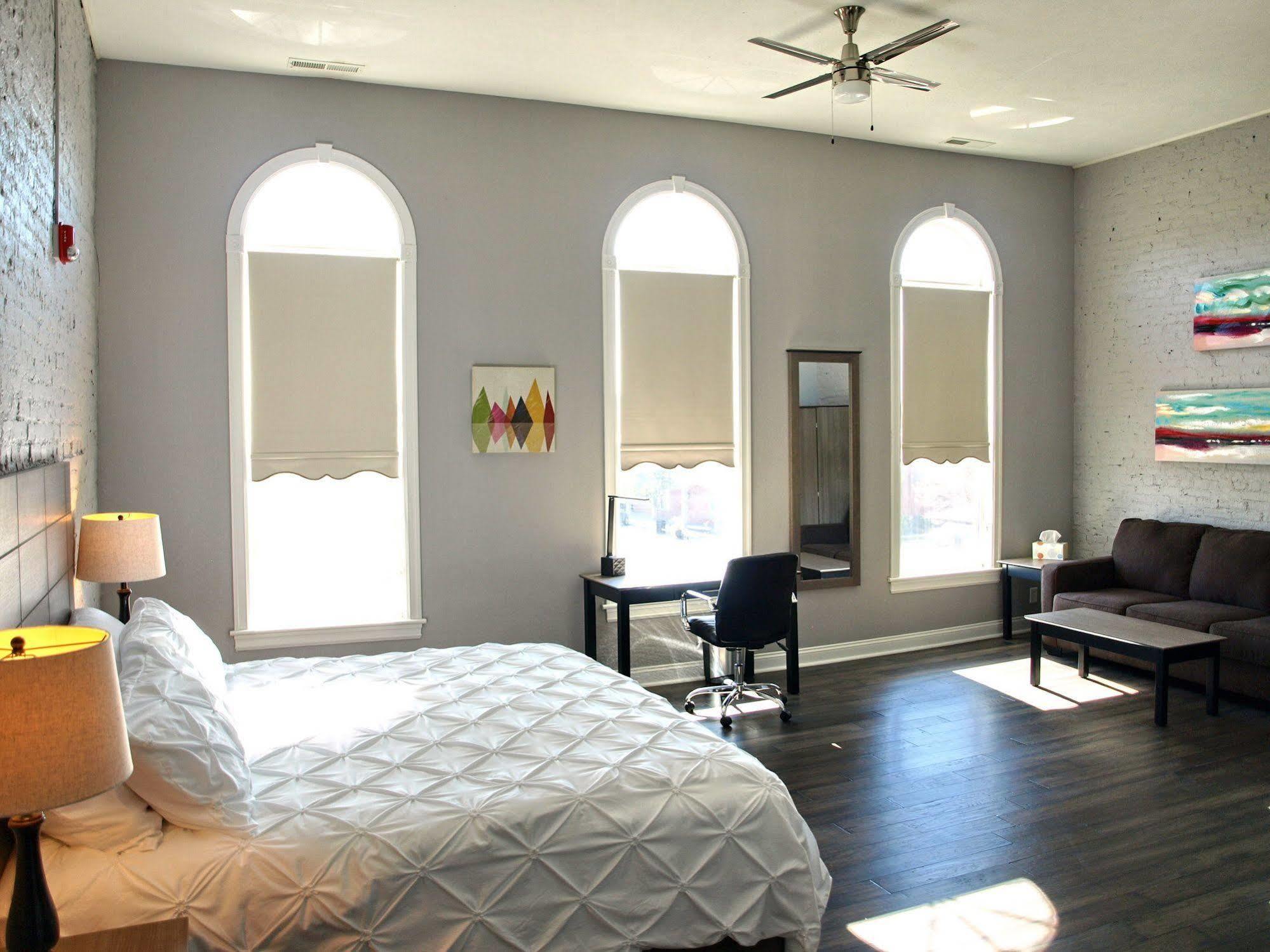 Cornerstone Inn Washington Екстериор снимка