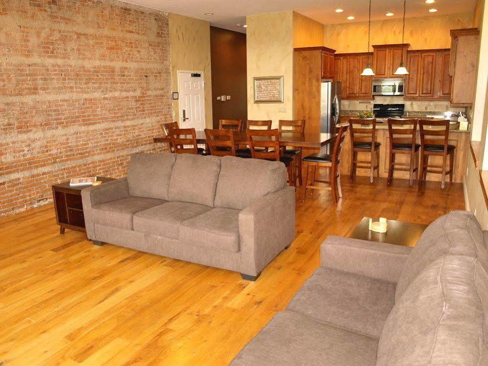 Cornerstone Inn Washington Екстериор снимка